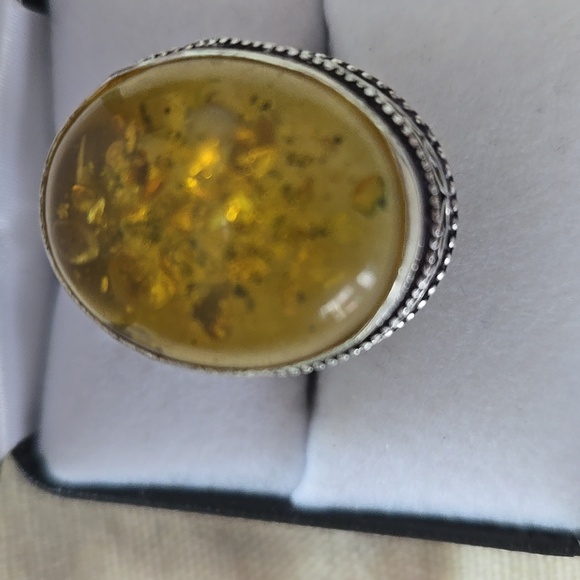 NWT Authentic Amber gorgeous ring.925° - Picture 2 of 8